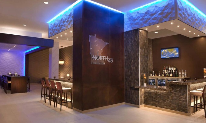 Downtown Minneapolis Casa | Standard 1 Double Room at Millennium Minneapolis, Indoor Pool