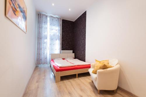 Ujlipotvaros Apartamento | Standard Apartment by Hi5 - West End Center