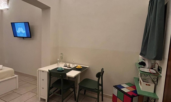 Pulsano Cama Y Desayuno | Standard Double Room – Comfort in Pulsano Old Town