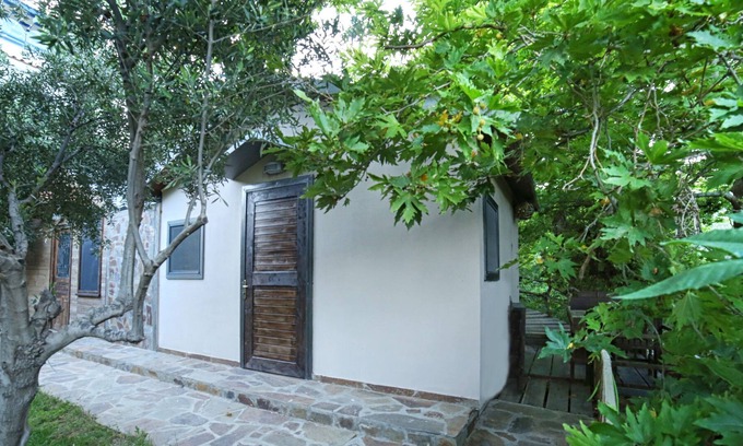 Ikaria Casa | Standard Quadruple Room Platanos by Captain Ikaros