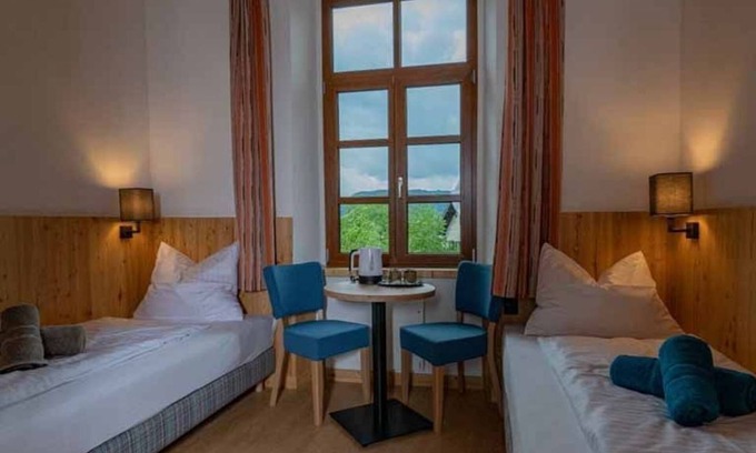 Weyregg am Attersee Cabaña | Standard room - Haus Weyregg - Bed and breakfast