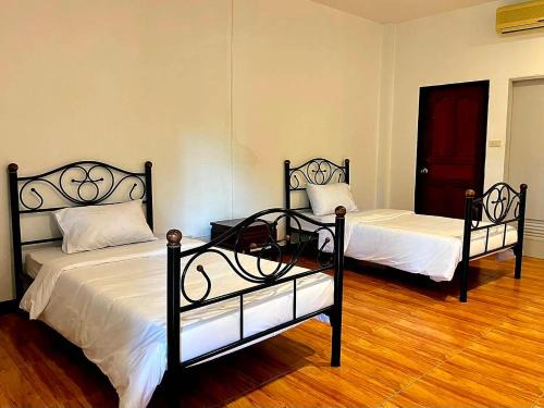 Samut Sakhon Casa | Standard room by The Grounds