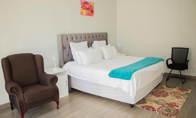 Bulawayo Apartamento | Standard room in Morningside guesthouse - 2090