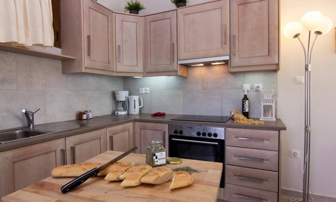 Lefktron Apartamento | Standard two Bedroom Suite No 5
