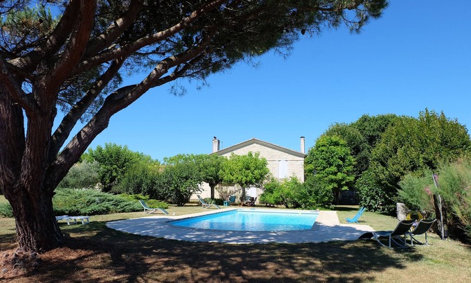 Begadan Casa | Permanente, lugar excepcional piscina privada 13x6, parque cerrado 3000 M2 Wifi gratis