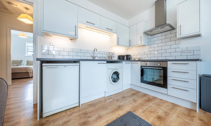 Bishop's Stortford Apartamento | Stansted Airport & Bishops Stortford Town Centre Professional Apartment