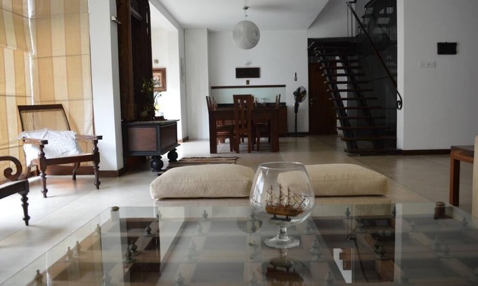 Mount Lavinia Casa | Star Class Comfort In Capital City