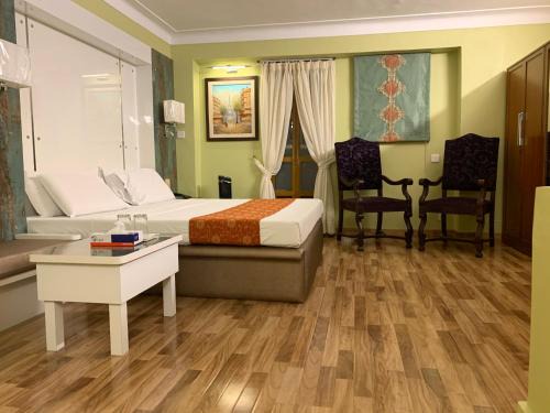 Karachi Casa | Star Guest House