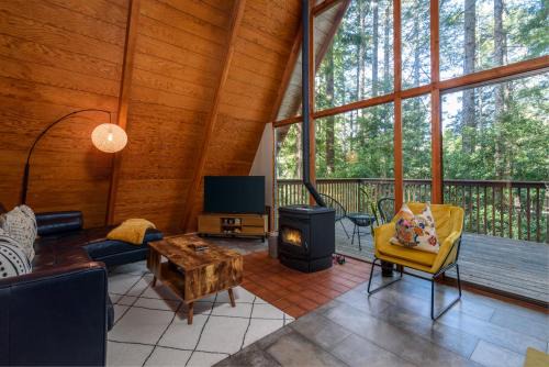 Gualala Casa | Star Nest - Secluded Forest Property