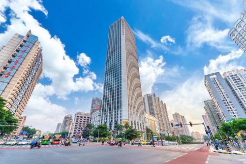 Haizhu Apartamento | STAR STAGE International Apartment Hotel - 1min to Line2 & Line8 ChangGang STN-Free private car delivery to Canton Fair from Otc 15th to Nov 4th