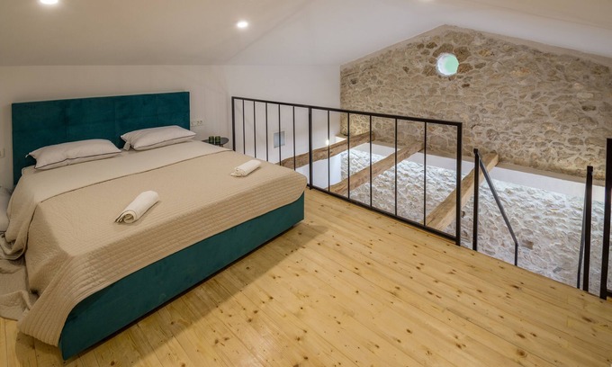 Trn Casa | Stara kuca Estate