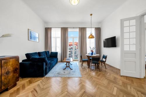Praga Apartamento | Stara Praga Apartment - Top Location, Balcony - by Rentujemy