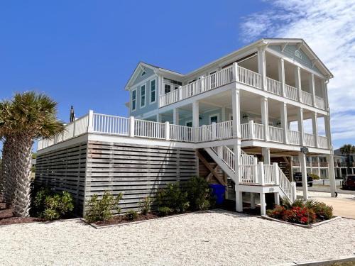 Yaupon Beach Casa | Starboard Side