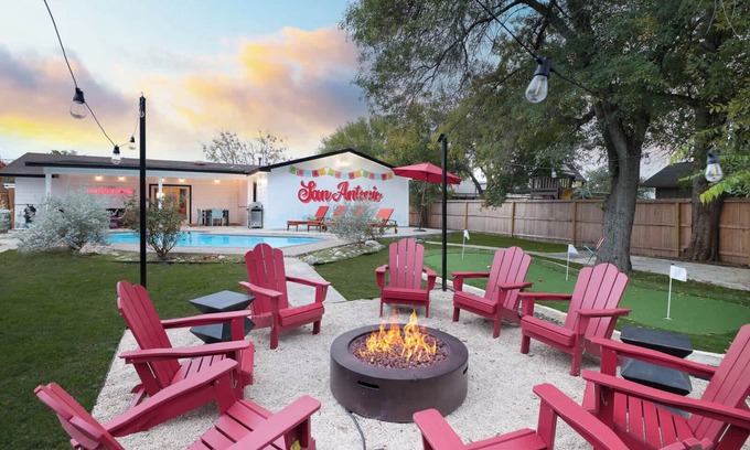 Oakwell Farms Casa | Starcrest 4 Br Haven~Pool~Hot Tub~Putt Putt~Arcade