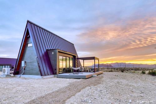 Study Butte-Terlingua Casa | Stardust Big Bend Luxury A-Frame #6 with a great view