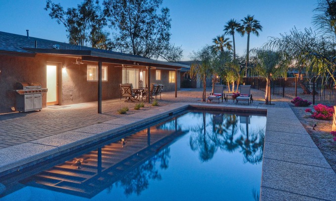 Sundown Ranch Estates Casa | Inicio del campo de golf; Opción de piscina climatizada; Televisores TODOS BRs; Sala de juegos con mesa de billar