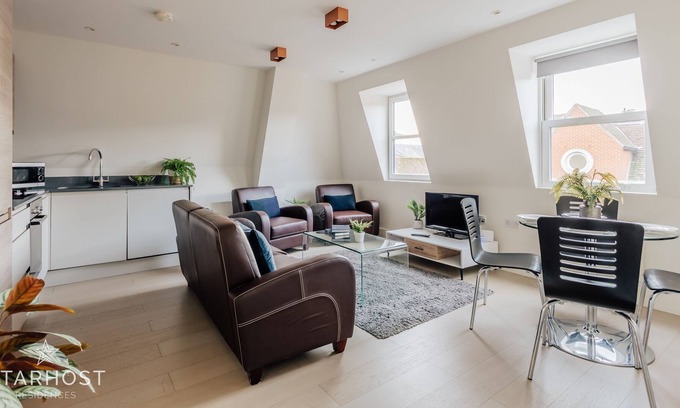Guildford Apartamento | StarHost Residences | Stylish 2 bed apartment in the centre of Guildford