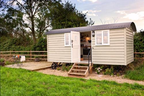 Faringdon Casa | Starlight Shepherd Hut