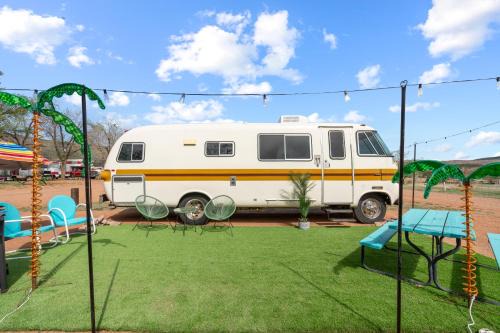 Canon City Otro | Starlite Vintage Resort