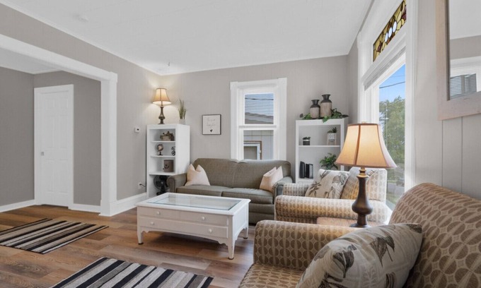 Upper Peninsula Michigan Casa | Start the Adventure - Welcoming 3BR Steps to Park!