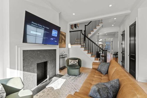 Bloomingdale Casa | Stately DC Rowhome Spacious 7BR & 4BA #DCottage
