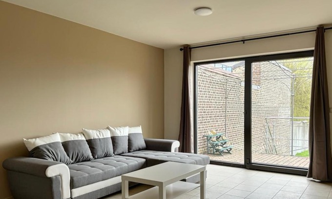 Ransart Casa | Station 64 B1 Charleroi-Airport