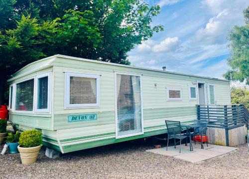 Dunbar Casa | Station House Caravan