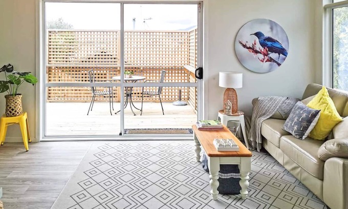 Nukuhau Casa | Bright, spacious and close to town