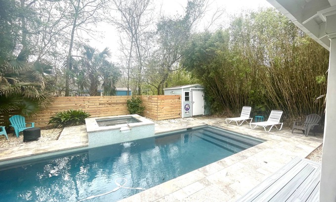 Old Town Casa | Estancia en Bay Haven! Bungalow de estilo bohemio con piscina privada