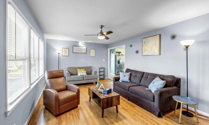 Greensboro Apartamento | Stay Awhile Charming Greensboro House Close to Must-See Places