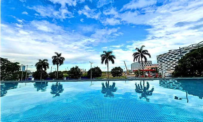 Paranaque Complejo | Stay Beside Mall of Asia Walk & Explore