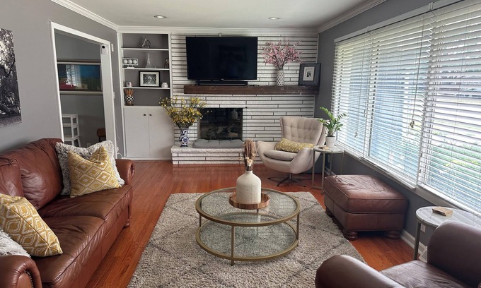 Wooded Estates Casa | Stay Close: Renovated Football Retreat!