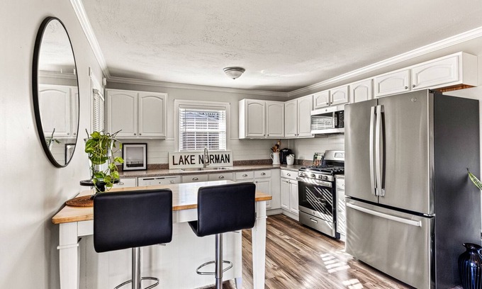 Mooresville Casa | Stay Downton Mooresville