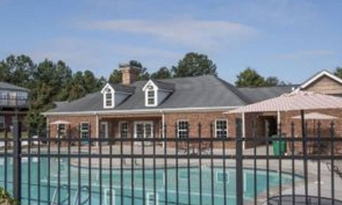 Winder Casa | Stay in a Brand New Townhome in Winder!