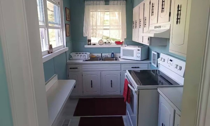 Clendenin Apartamento | Stay In A Historic Firehouse