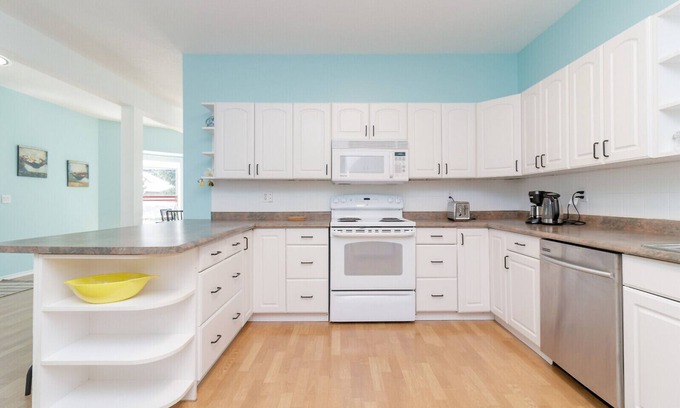 Chemainus Apartamento | Stay in the Heart of Mural Town