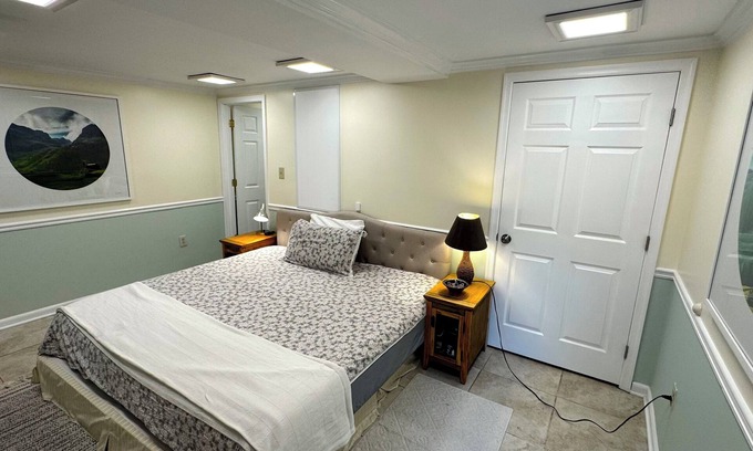 H Street Corridor Casa | Stay in the heart of historic CapHi in this beautiful preserved 1br/1b retreat