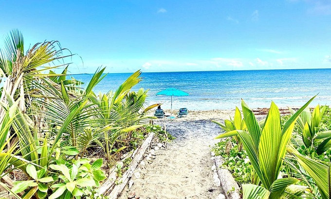 Maunabo Casa | Stay Local at Your Beachfront Casa in Paradise