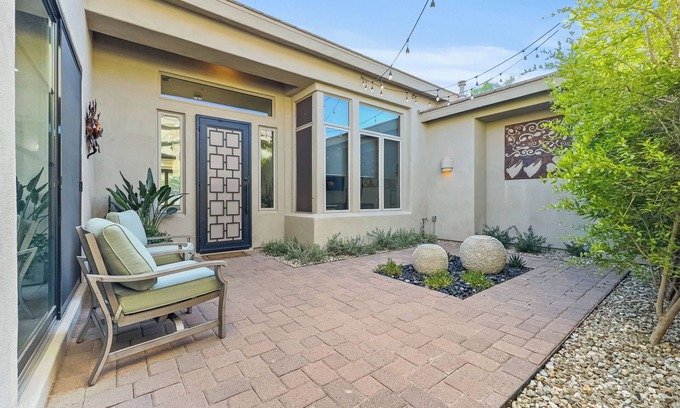 North Scottsdale Casa | Stay long, Pay less! Epic Views! Pool, Hot Tub, Firepit. Putting Green. 30 Night Min.
