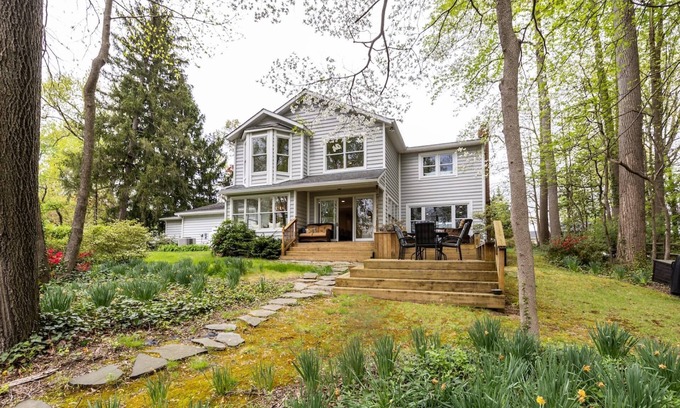 Crownsville Casa | Stay at Luxury Waterfront Home on Deep Water with Private Pier and Gourmet Kitchen Mins to Annapolis