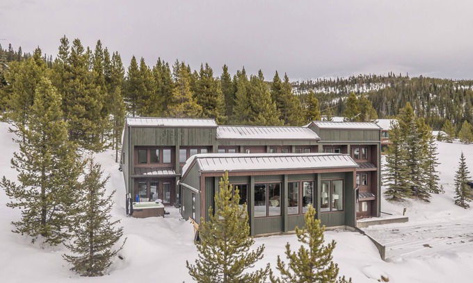 Big Sky Casa | Stay Montana | Vista at Lone Peak! - Sleeps 20