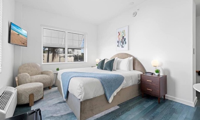 West Avenue Hotel | Stay nr Lincoln Road & New World Center | South Beach