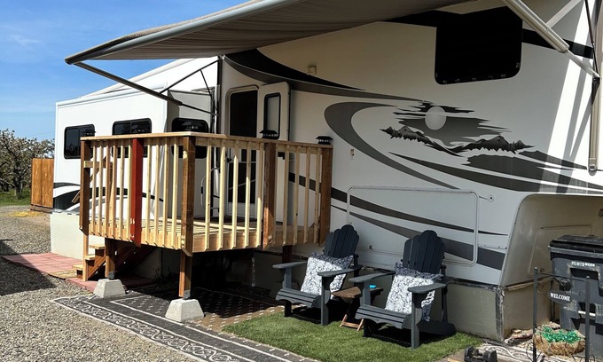Buena Casa | Stay on a Cherry Orchard in Wine Country