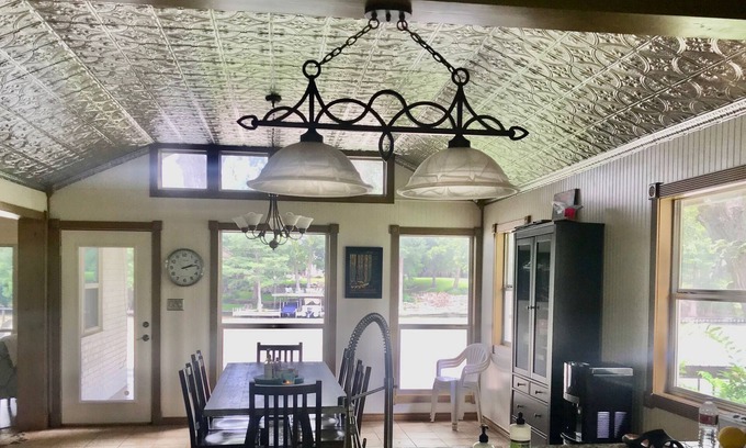 McQueeney Casa | Stay on Lake Mcqueeney for The Bandit Golf Getaway or New Braunfels Tubing!