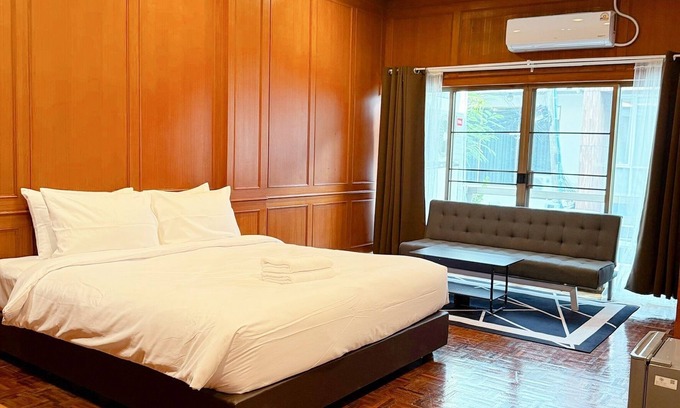 Nana Hotel | Stay On Sukhumvit 11