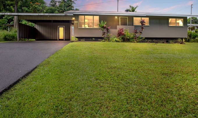 Papaikou Casa | NEW LISTING! Stay On the Scenic Route! 7 Min Drive to Hilo by RedAwning