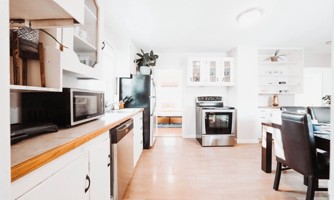 Montgomery Casa | Stay & Play - Central Family Friendly