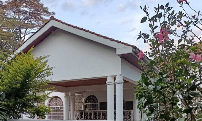 Karen Casa | Stay.Plus karen Party House