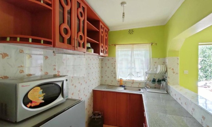 Naivasha Hotel | Stay.Plus Lake View House Naivasha