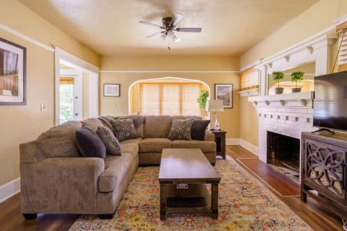 Richmond Casa | Stay Portland - Heart of Portland! Newly Remodeled, 99 Walk Score